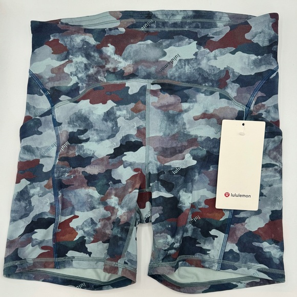 NWT Lululemon Power Thru HR High Rise Short Color Seam in Blue Camo 6” Inseam - Picture 2 of 16